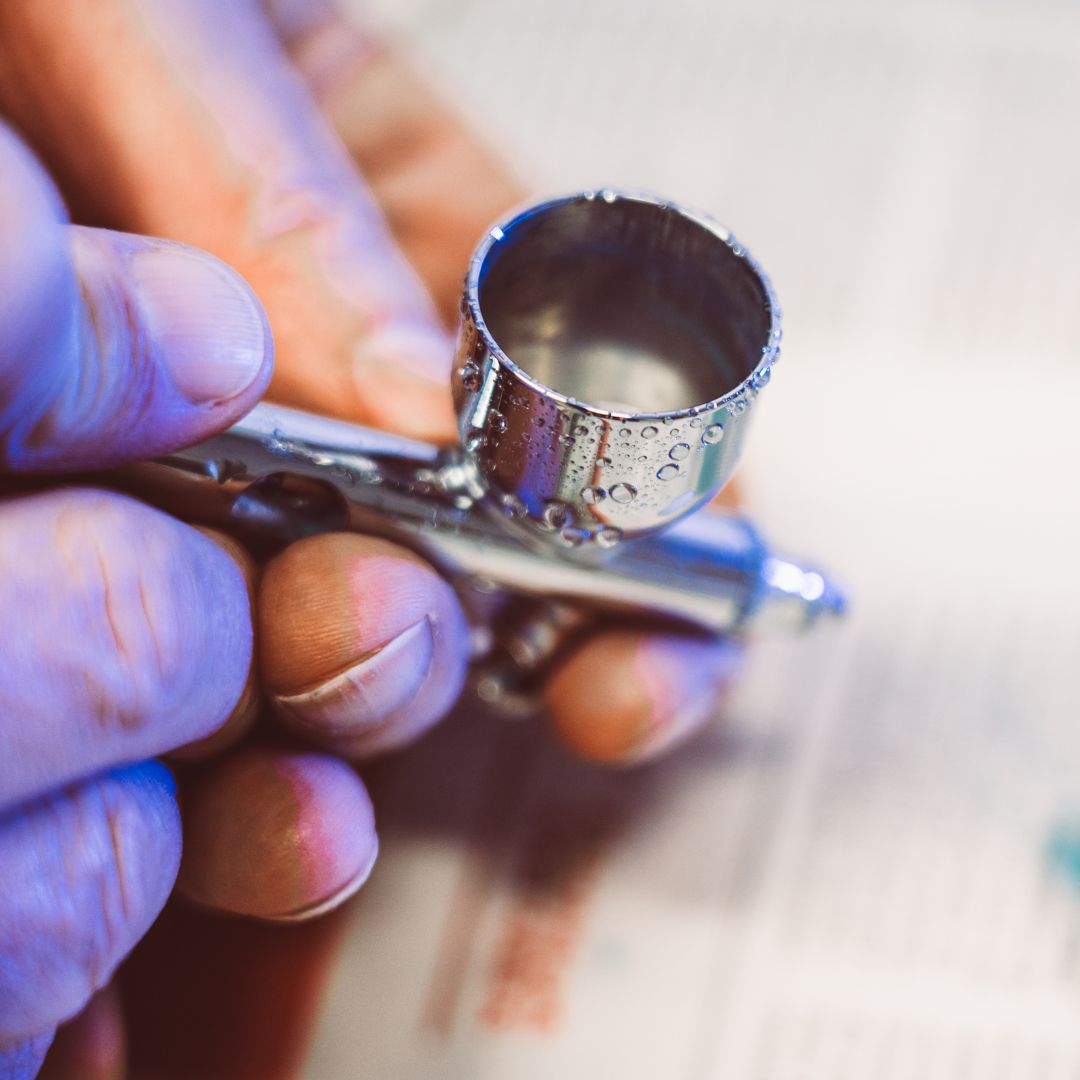 Airbrush. 
